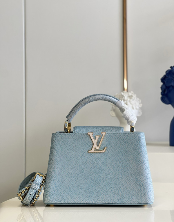 l0*is V*t0n capucines bb