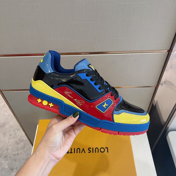 l0*is V*t0n trainer sneaker