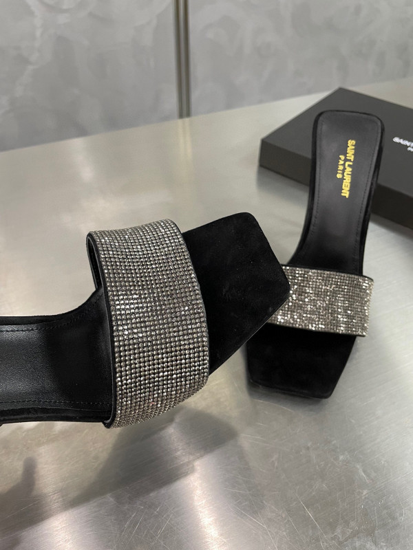 Y*L lucking evening mule