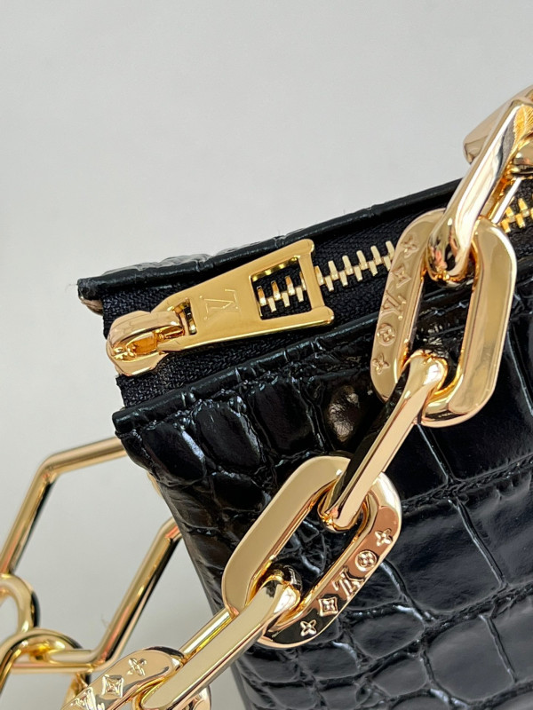 l0*is V*t0n coussin pm