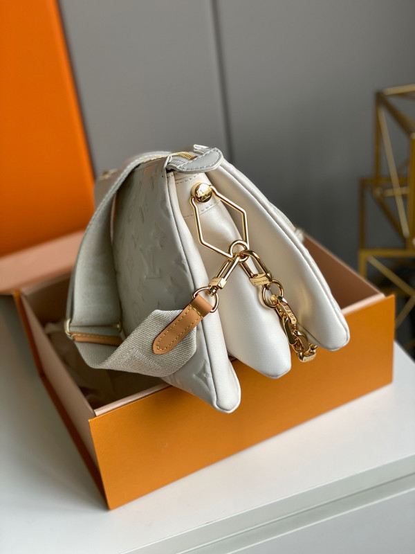 l0*is V*t0n coussin pm