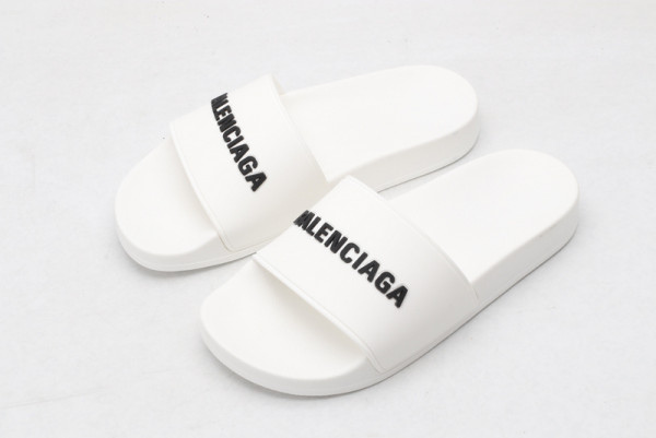 Ba*len*cia*ga pool slide sandal