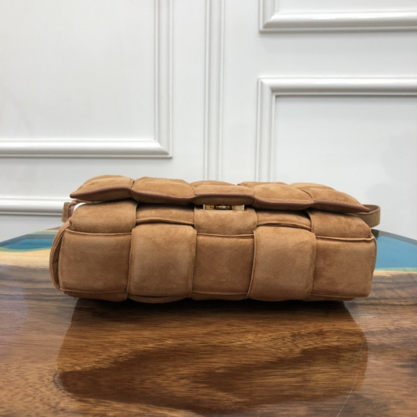 bo*te*ga Ve*ne*ta cassette