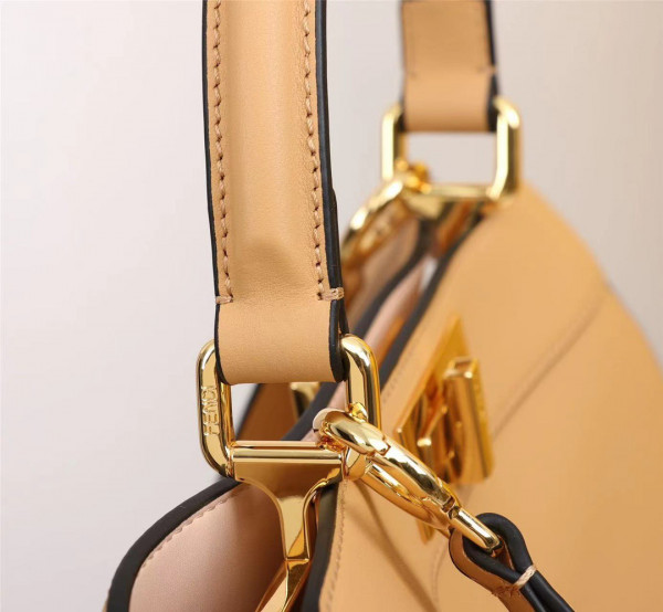 F**di peekaboo iseeu medium