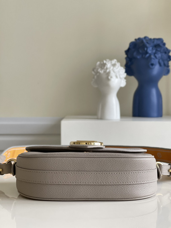 l0*is V*t0n pont 9 soft mm