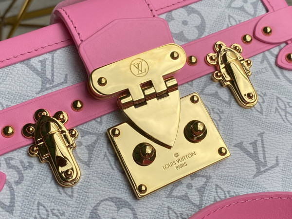 l0*is V*t0n petite malle