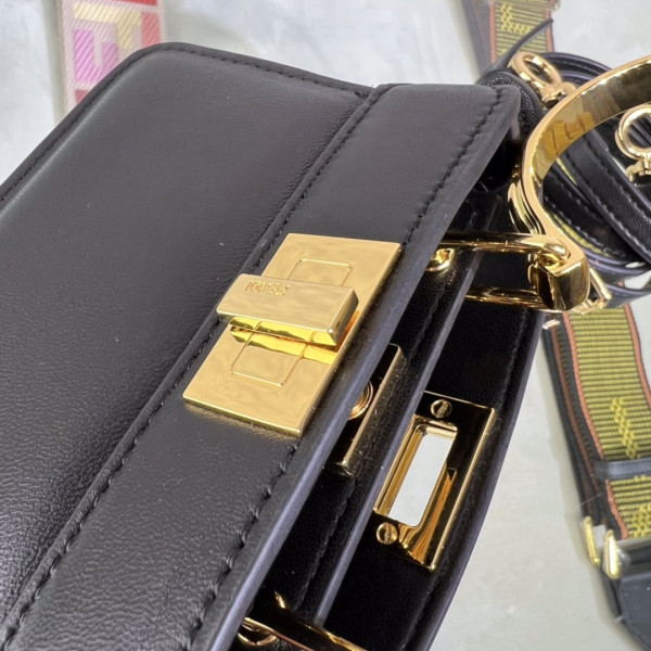 F**di nano peekaboo maxi handle