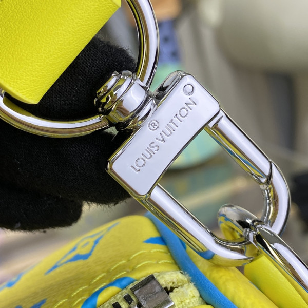 l0*is V*t0n keepall bandouliÈre 50