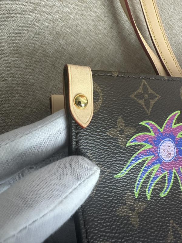 l0*is V*t0n x yk onthego mm