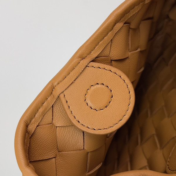 bo*te*ga Ve*ne*ta  mini sardine top handle bag