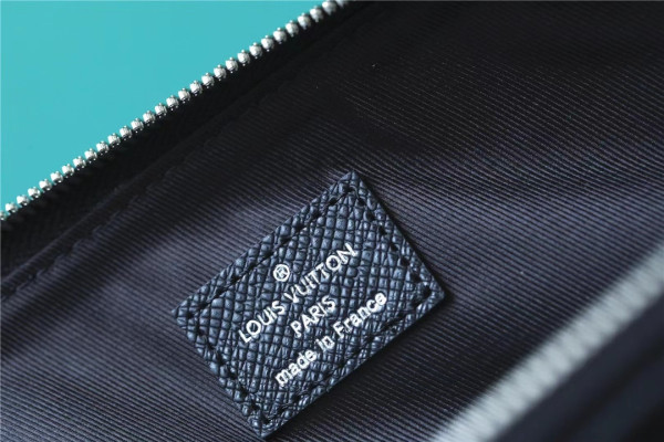 l0*is V*t0n slim nv briefcase