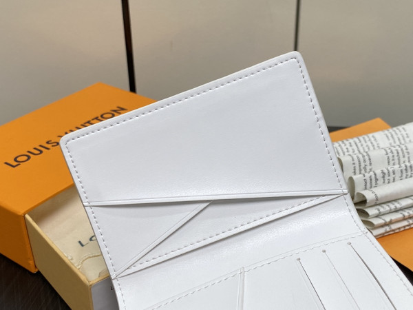 l0*is V*t0n pocket organizer-8*11.1*1 cm