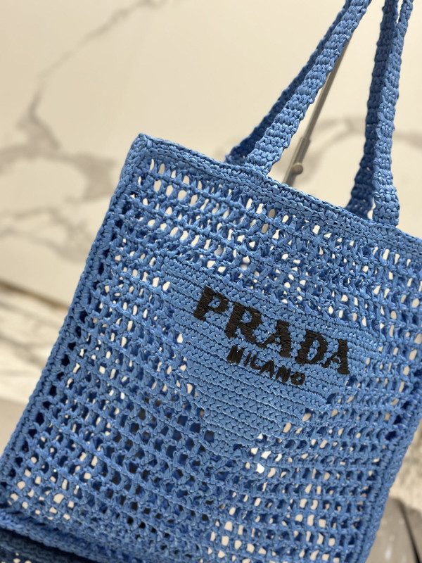 Pra*a crochet tote bag