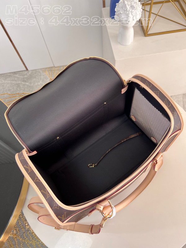 l0*is V*t0n dog bag-44*32*23cm