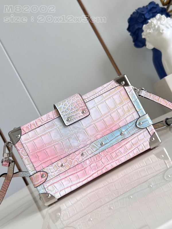 l0*is V*t0n petite malle