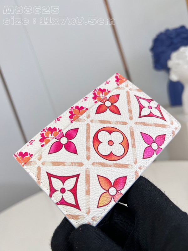 l0*is V*t0n card holder-11*7*0.5cm