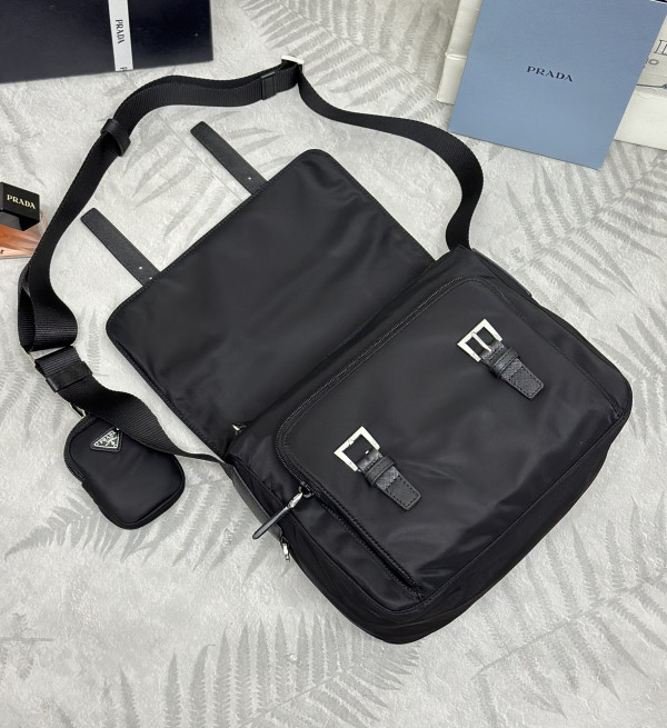 Pra*a re-nylon shoulder bag-27*20.5*12cm
