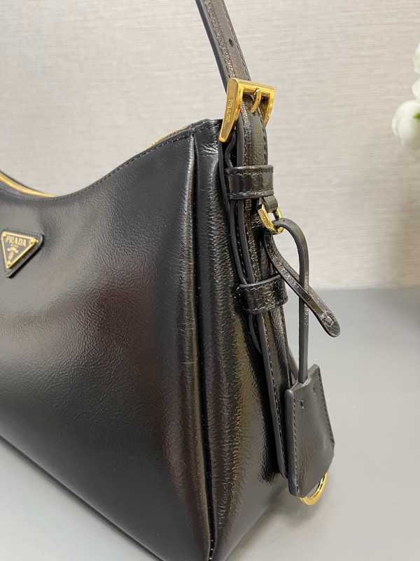 Pra*a aimée medium shoulder bag