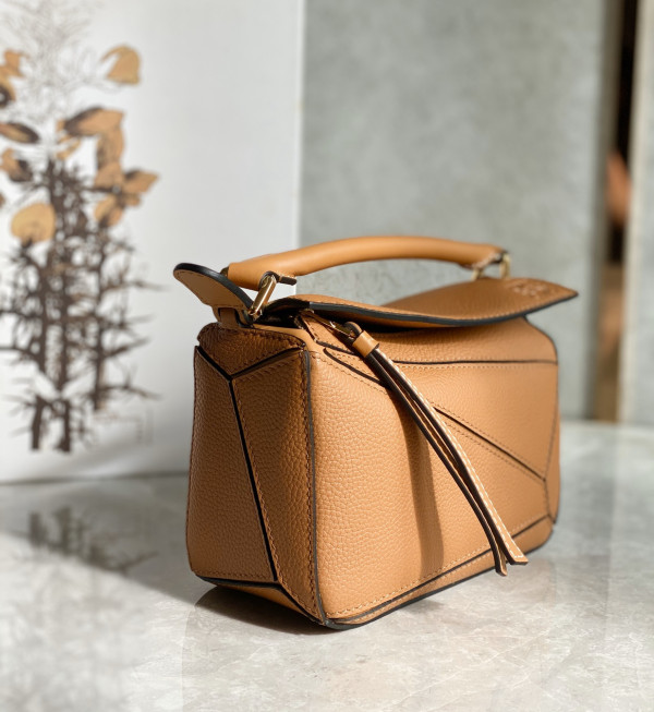 LOWEE PUZZLE BAG-18*12*7.5CM