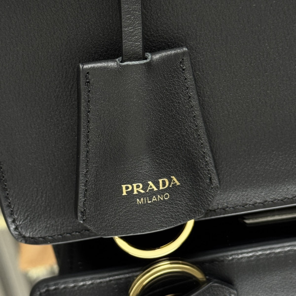 Pra*a soft sound medium leather shoulder bag