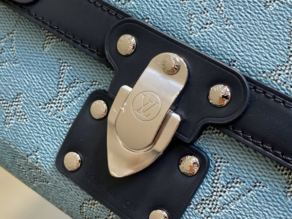 l0*is V*t0n soul trunk-19*15*7cm