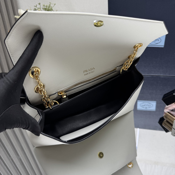 Pra*a doux medium leather shoulder bag-29*16*9.5cm